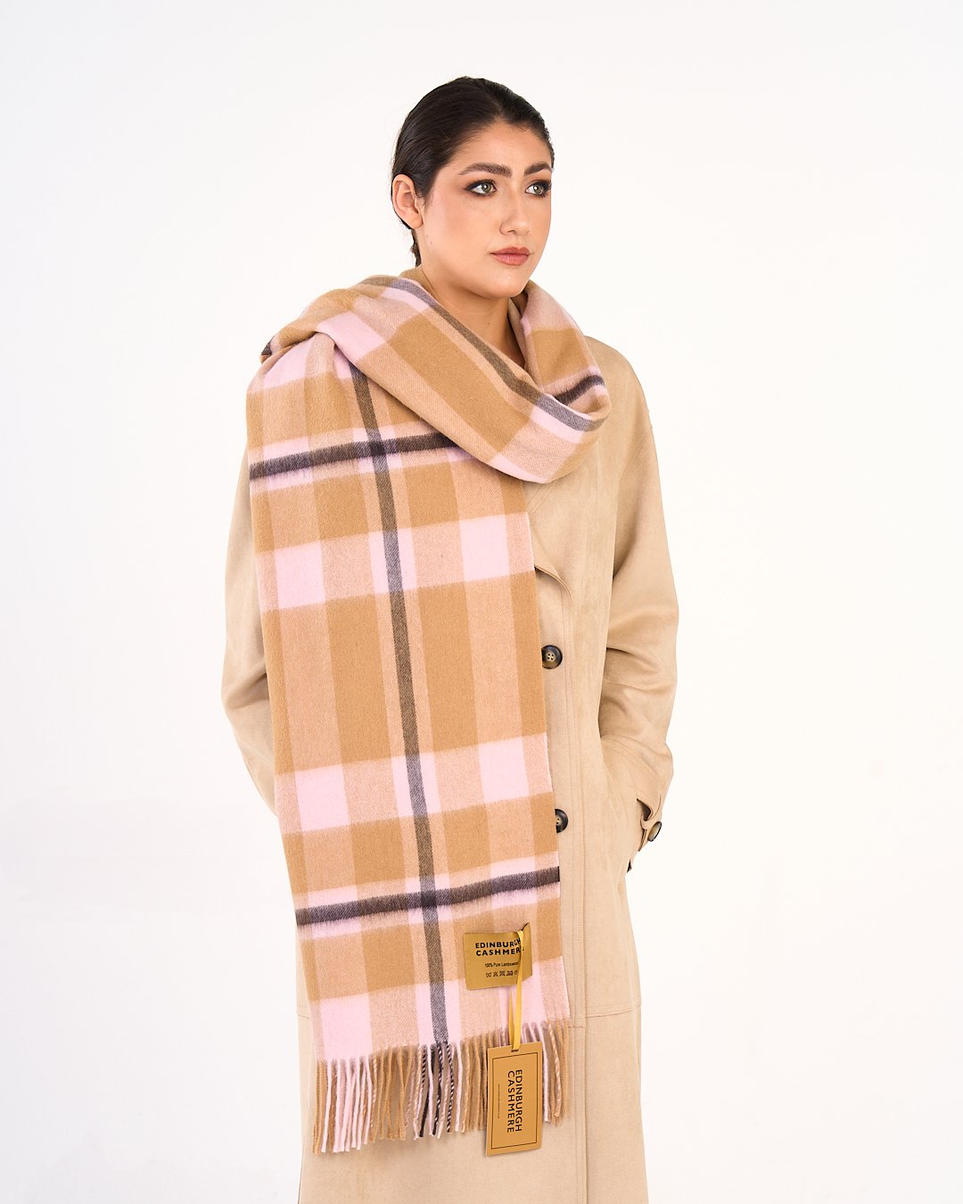 Exclusive Lucchi Cashmere Brand: Bestselling Styles in the USA, UK & France