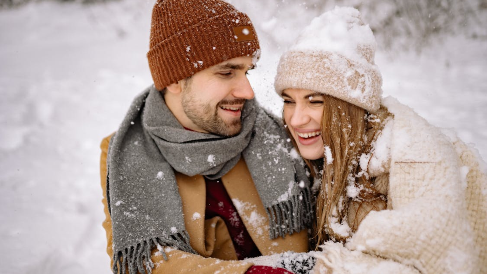 10 Best Men’s Cashmere Scarves for British Winters