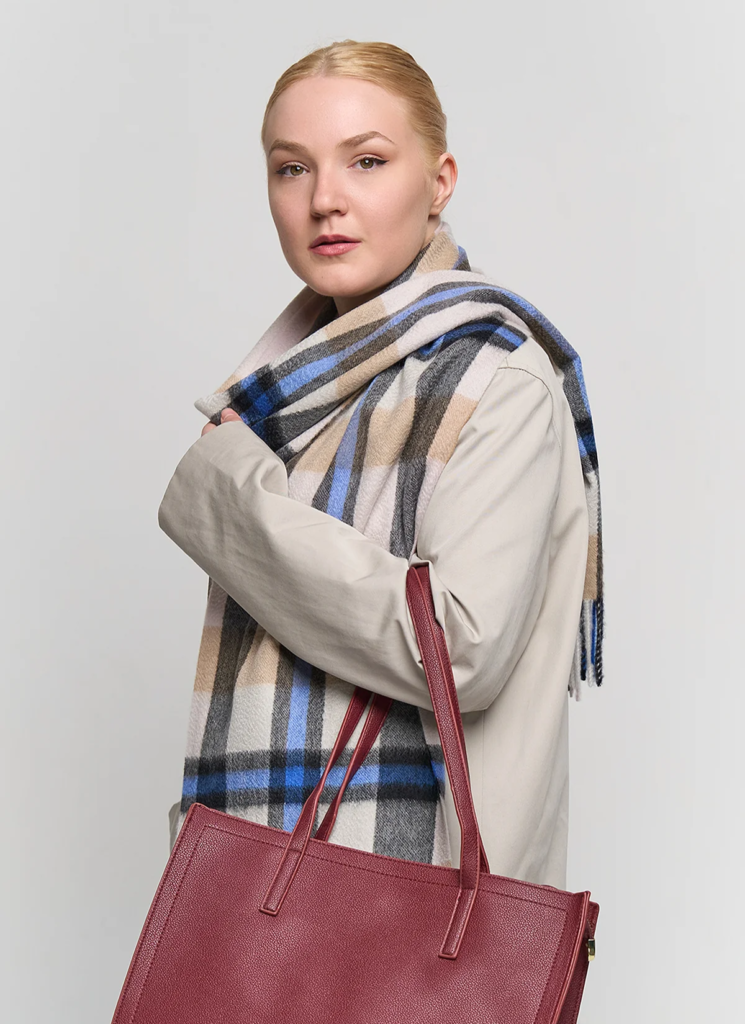 DC Edinburgh Cashmere Scarf Camel and Cream 