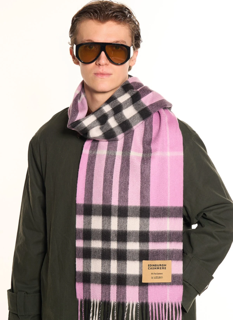 DC Check Cashmere Scarf Dark Pink 
